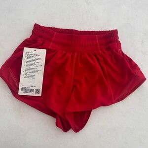 Lululemon Hotty hot LR Short 2.5" *Lined in Dark Red size 2
